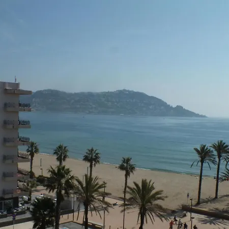 Apartment En Santa-margarita, Con Vistas Al Mar, Piscina, Y Acceso Directo A La Playa - Es-204-42 Roses